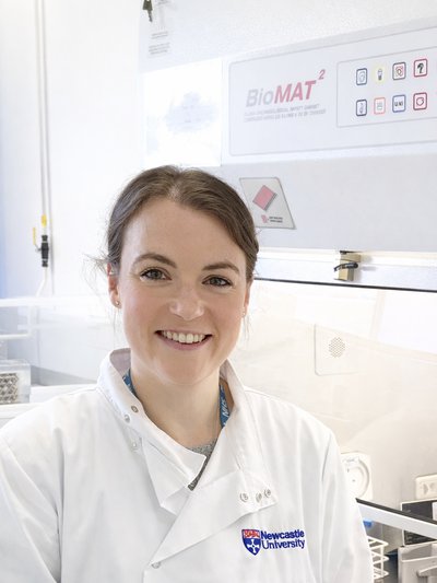 Victoria Chamberlain, group member