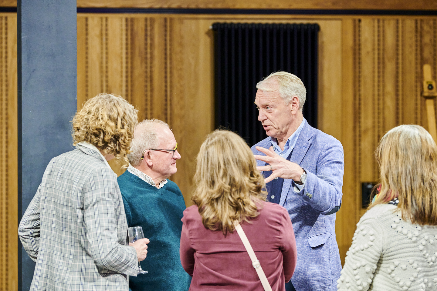 People in discussion People in discussion